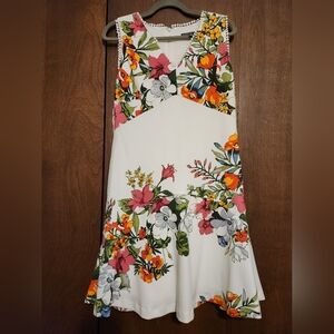Donna Ricco White Floral Mini Dress